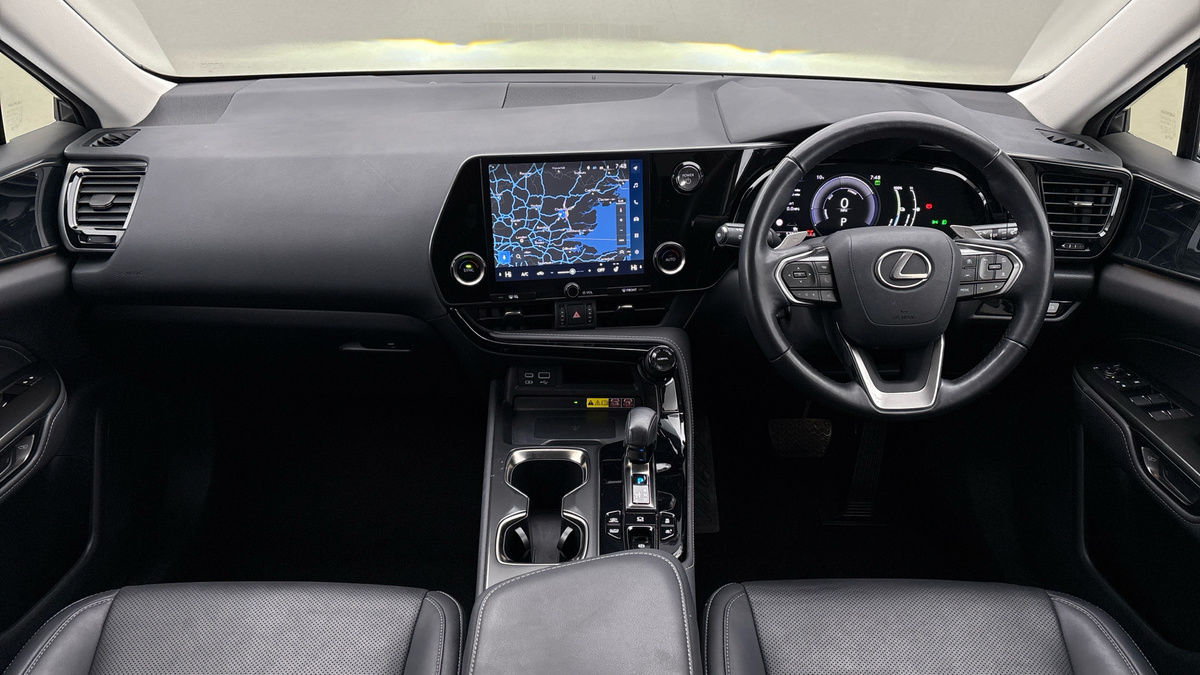Lexus NX Image 12