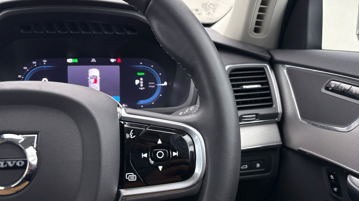 Volvo XC90 Image 14