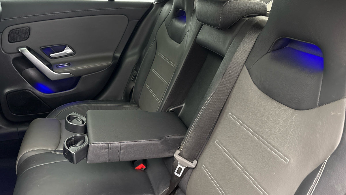 Mercedes-Benz CLA Image 9