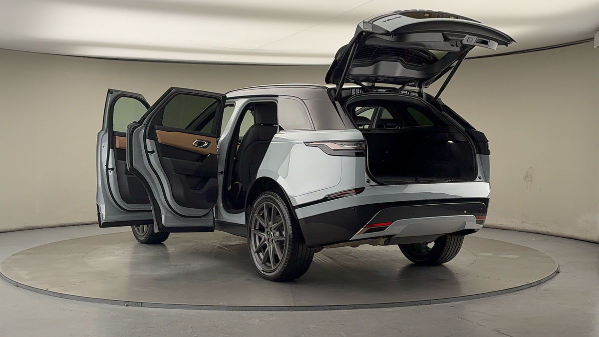 Land Rover Range Rover Velar Image 23