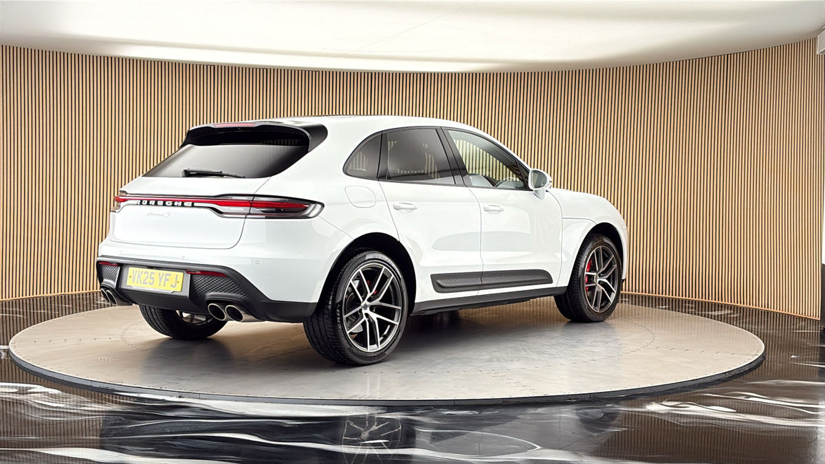 Porsche Macan Image 21