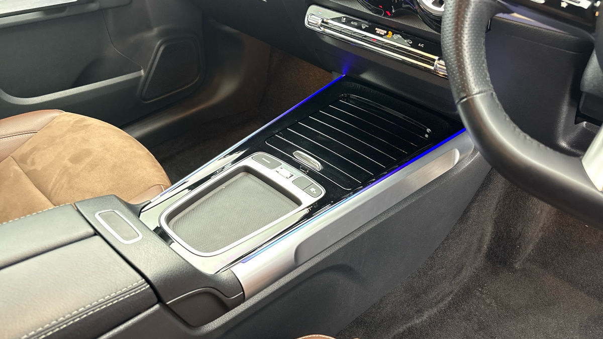 Mercedes-Benz GLB Image 18