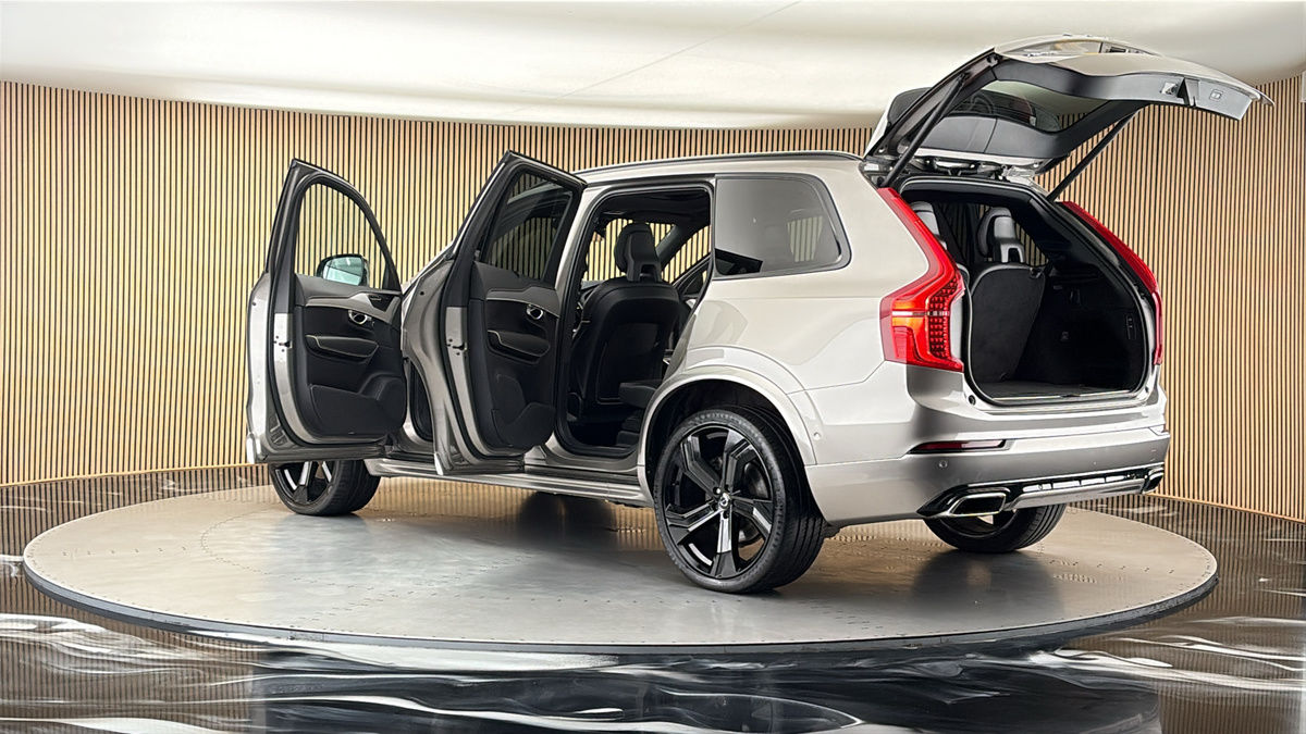 More views of Volvo XC90