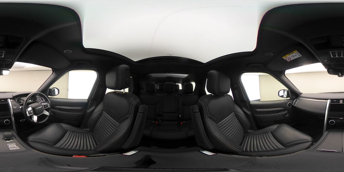 More views of Land Rover Discovery