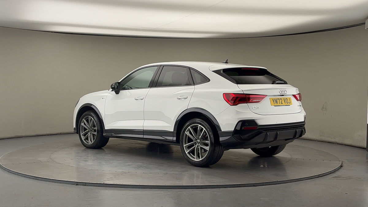 More views of Audi Q3