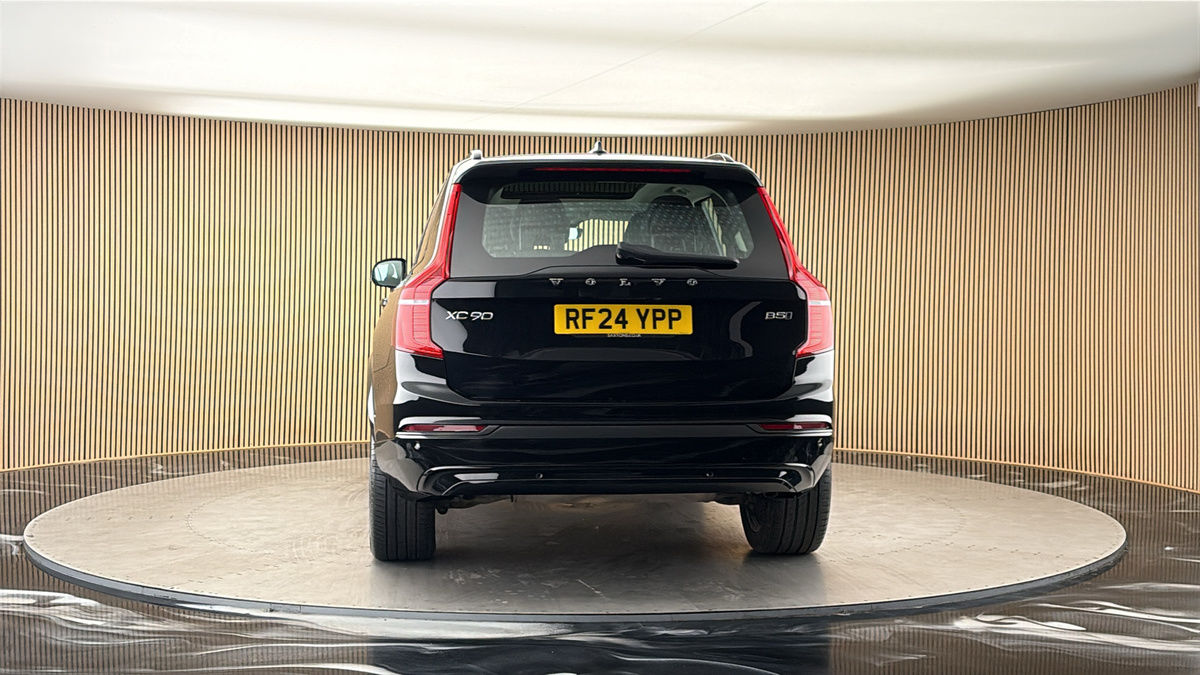 More views of Volvo XC90