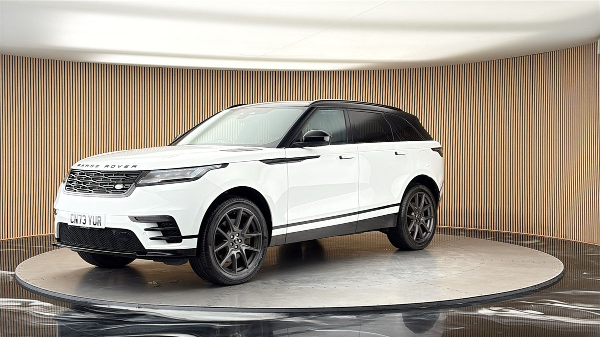 Land Rover Range Rover Velar Image 20