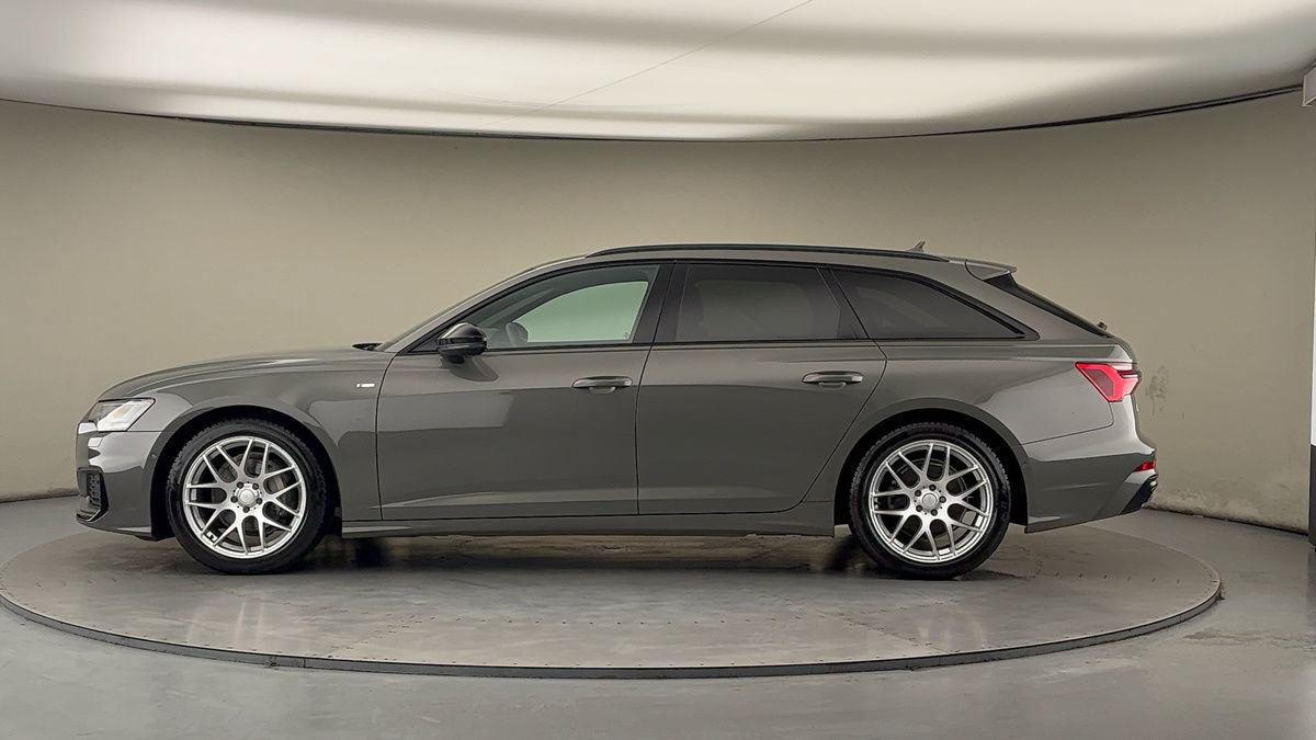 Audi A6 Avant Image 15