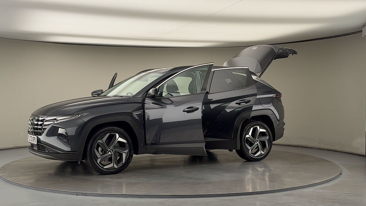 More views of Hyundai TUCSON