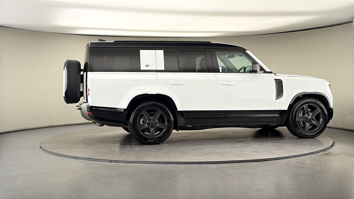 More views of Land Rover Defender 130