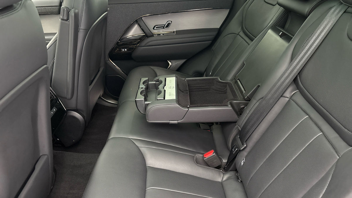 Land Rover Range Rover Sport Image 9