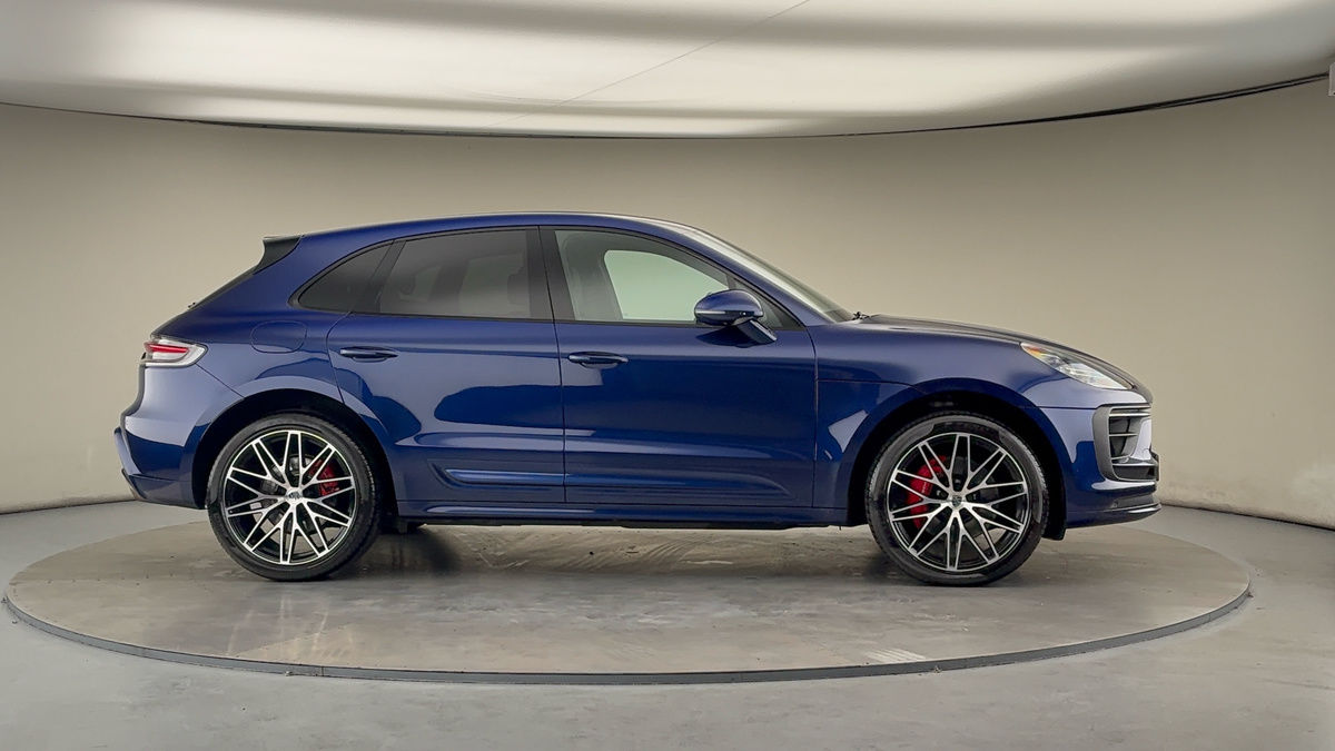 More views of Porsche Macan