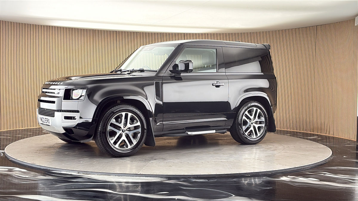 More views of Land Rover Defender 90