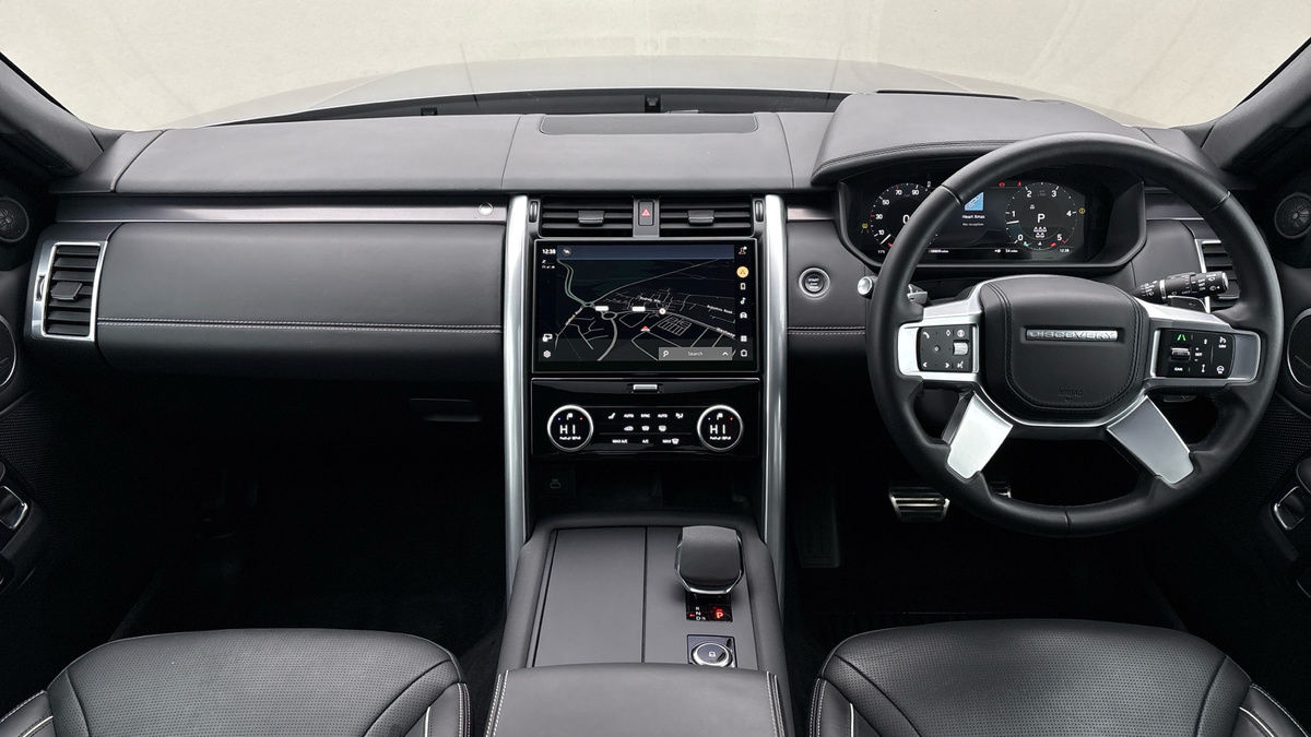 Land Rover Discovery Image 12