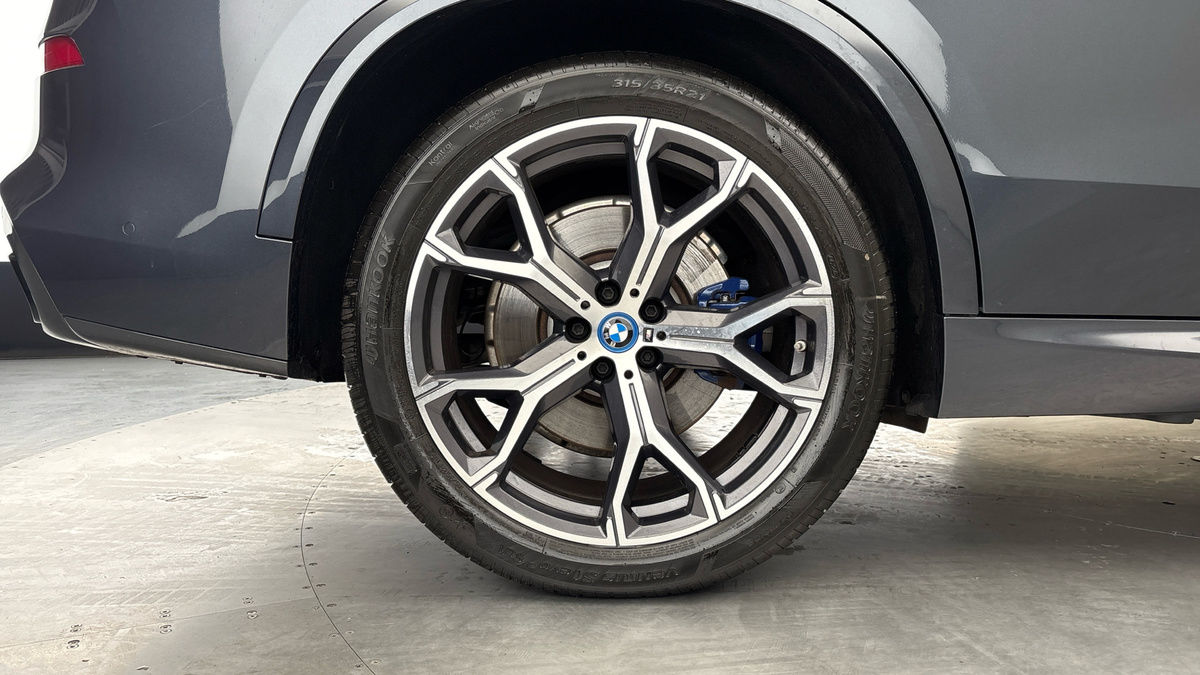 BMW X5 Image 10