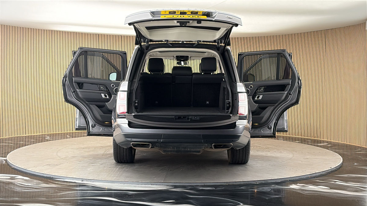 More views of Land Rover Range Rover