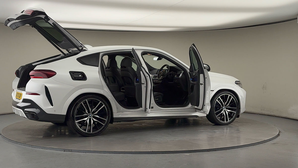 More views of BMW X6