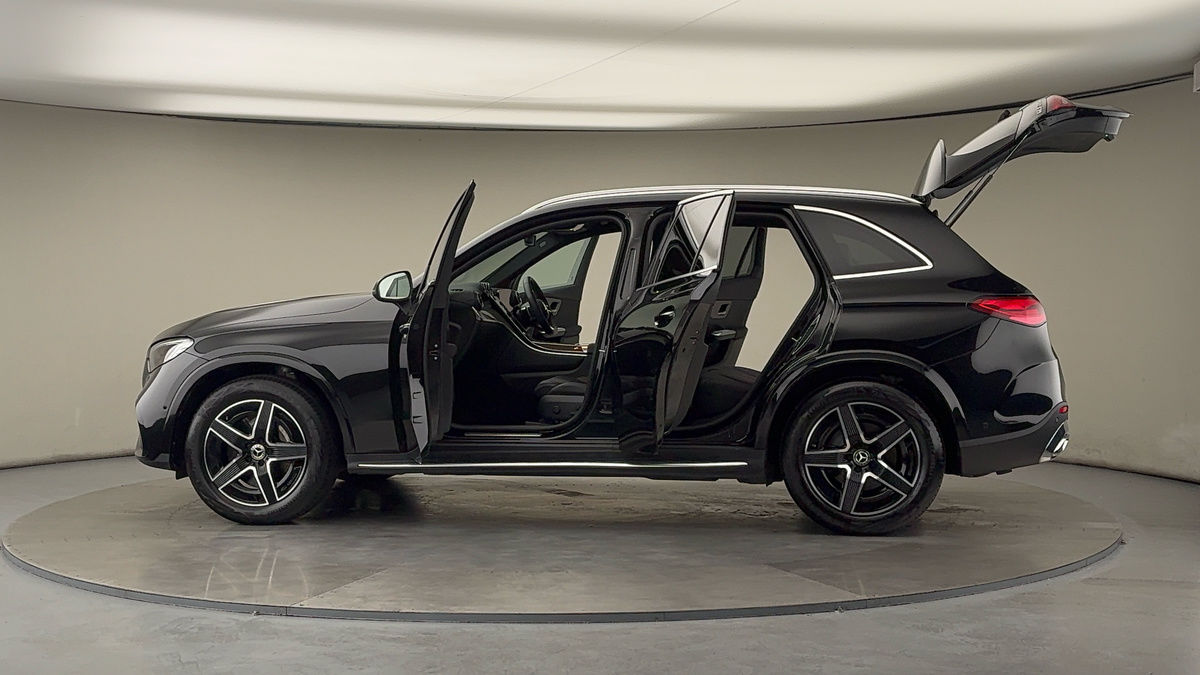 More views of Mercedes-Benz GLC