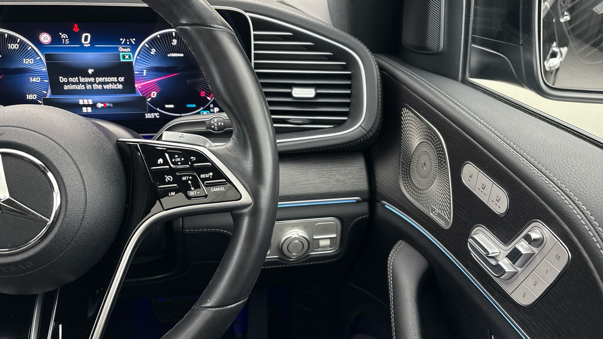 Mercedes-Benz GLE Image 14