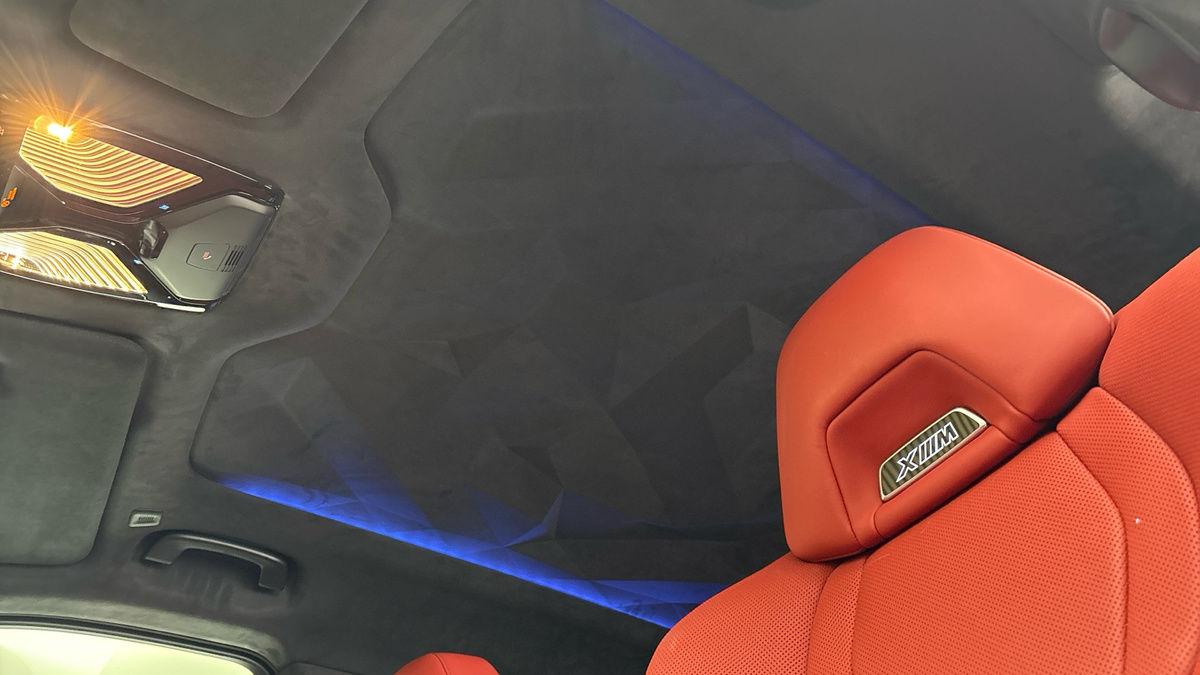 BMW XM Image 6