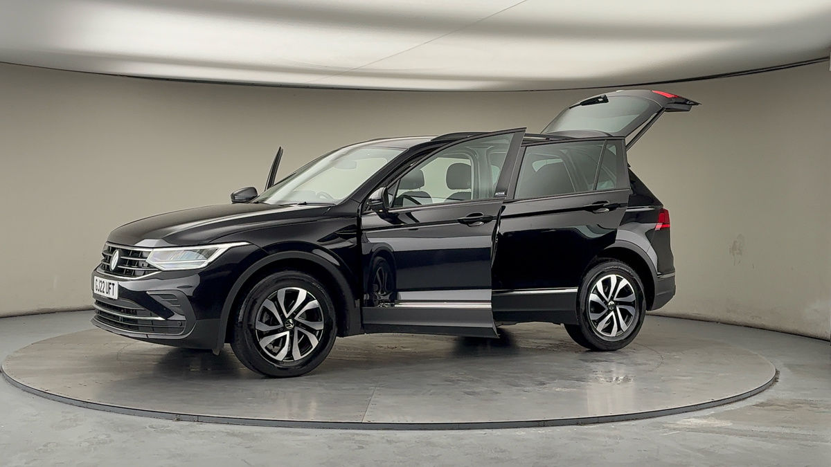 More views of Volkswagen Tiguan