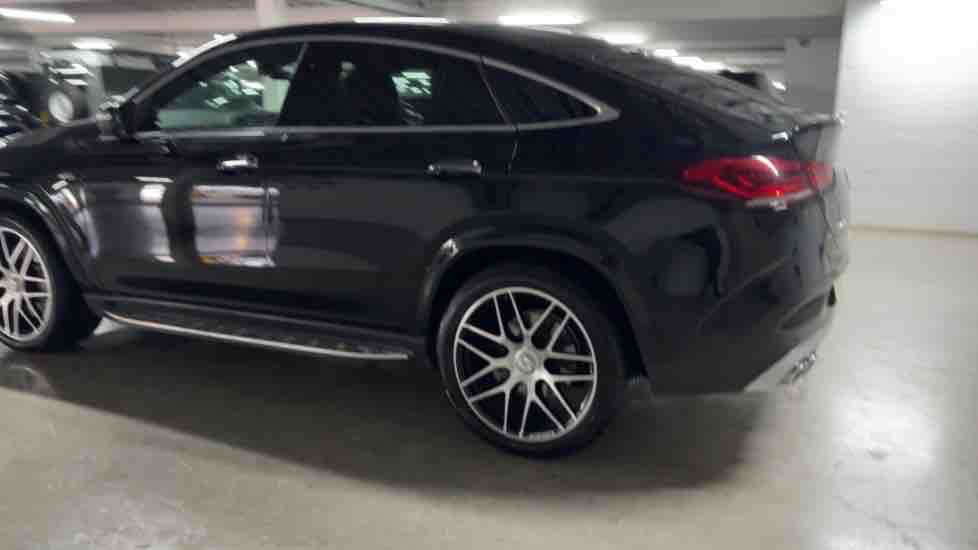 More views of Mercedes-Benz GLE