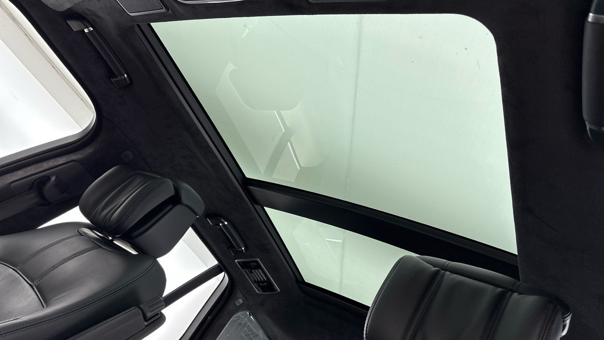 Land Rover Range Rover Image 6