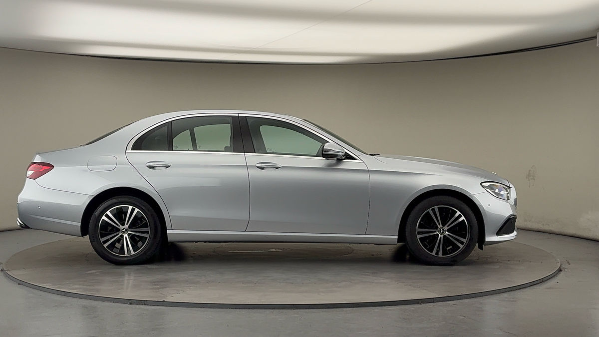 Mercedes-Benz E Class Image 16