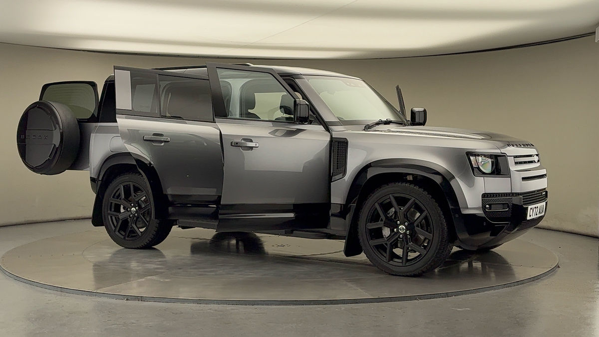 More views of Land Rover Defender 110