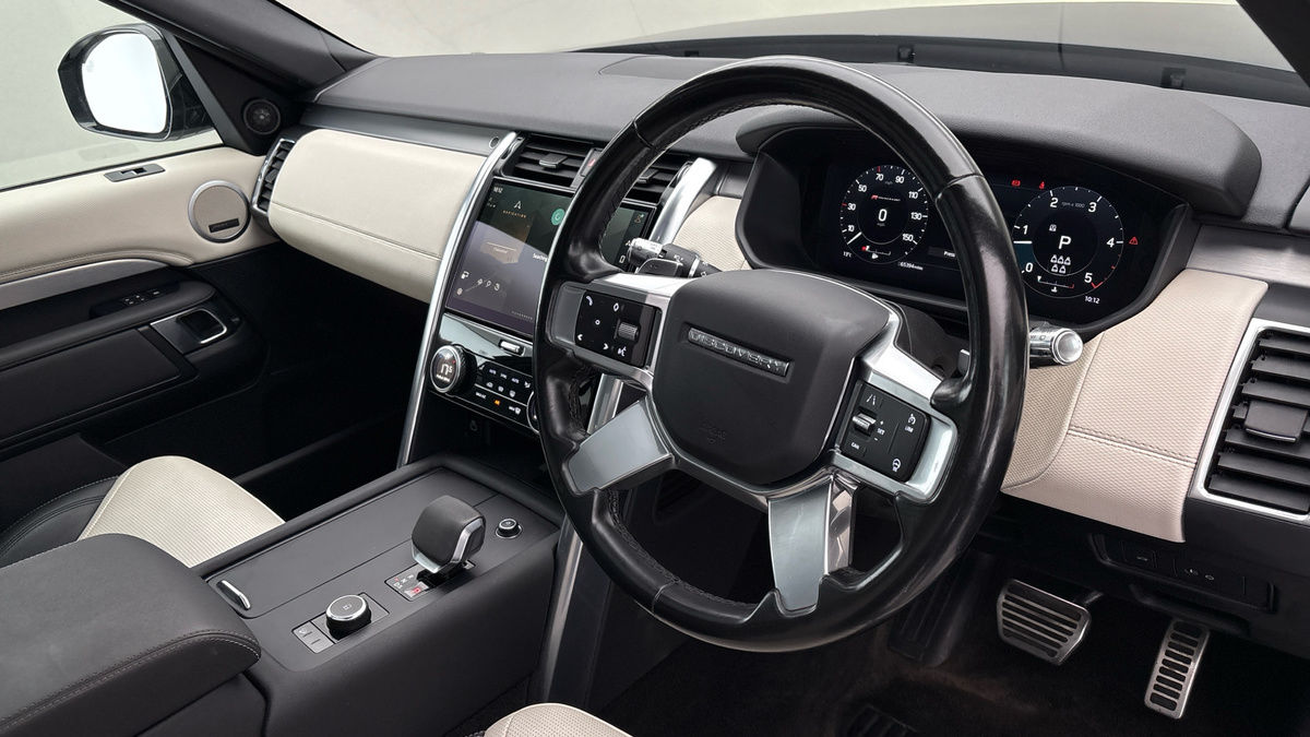 Land Rover Discovery Image 5