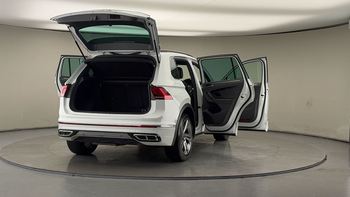 More views of Volkswagen Tiguan