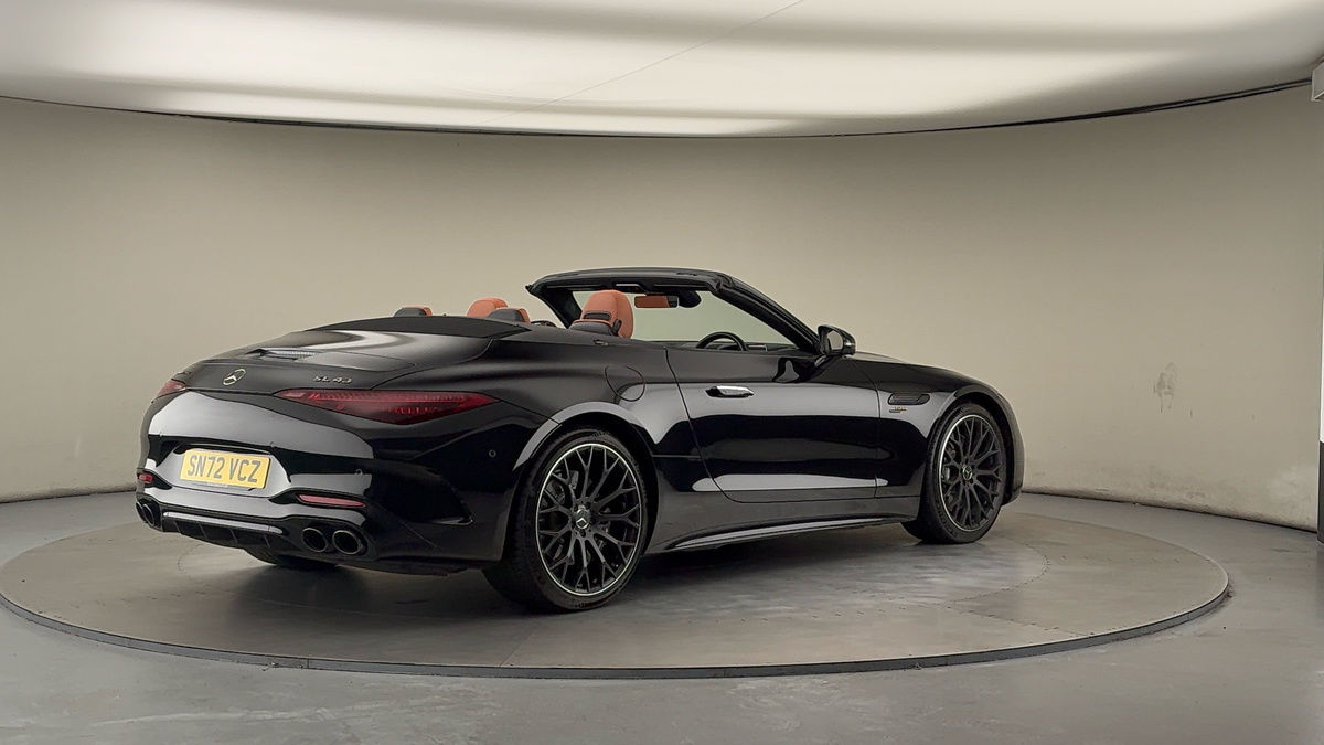 Mercedes-Benz SL Image 21