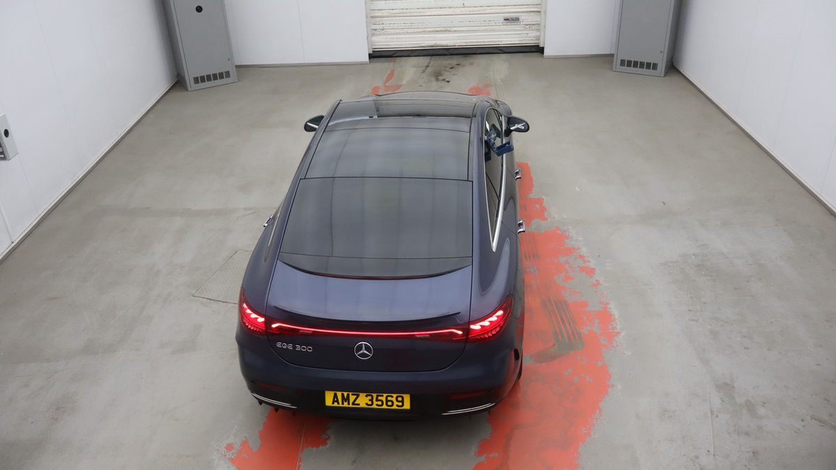 Mercedes-Benz EQE Image 8