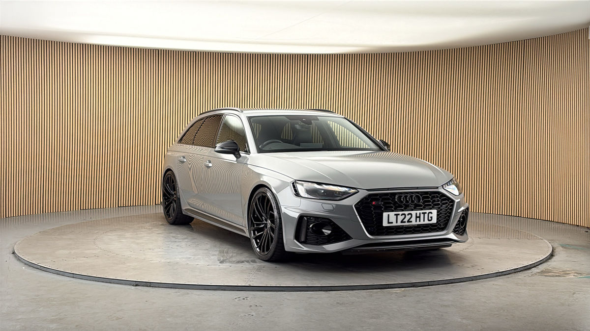 More views of Audi RS4 Avant