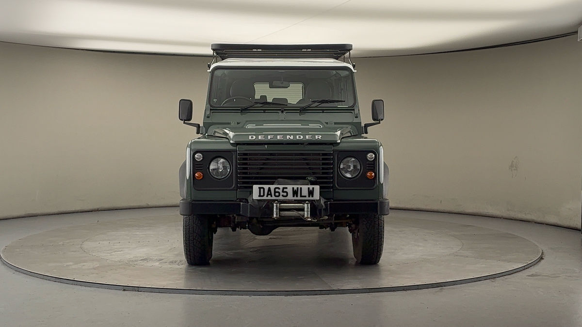 Land Rover Defender 110 Image 3