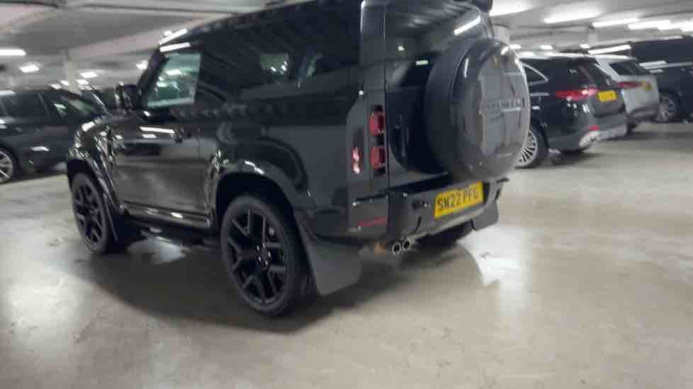 More views of Land Rover Defender 90