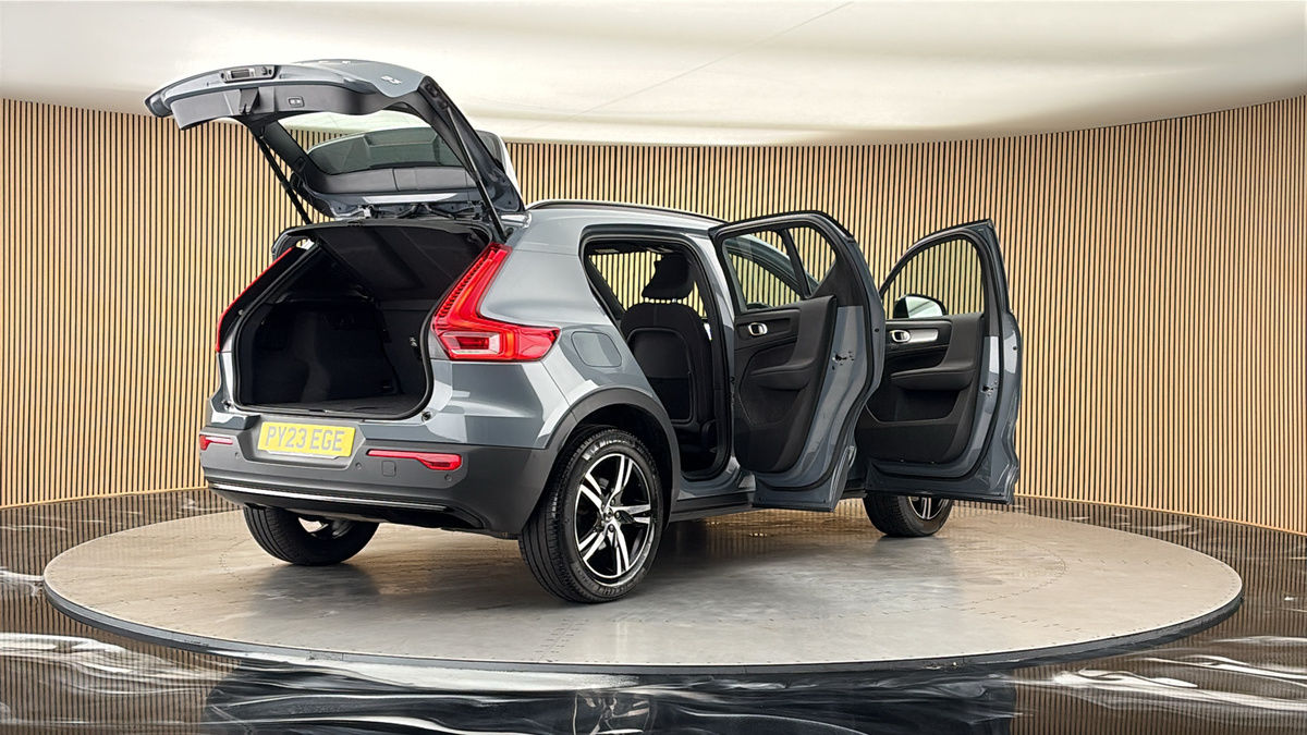 More views of Volvo XC40