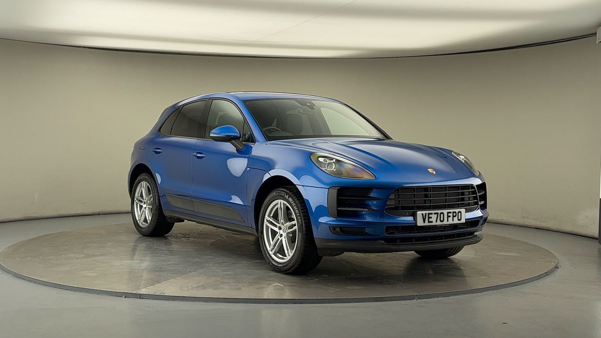Porsche Macan Sticky Header Image