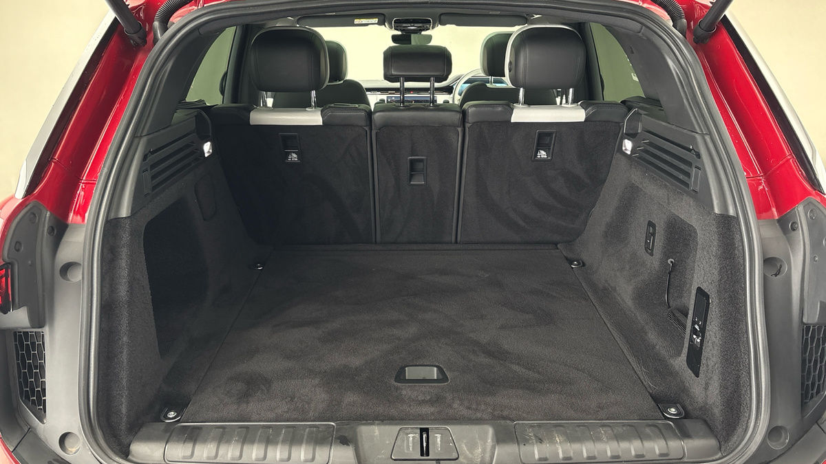 Land Rover Range Rover Sport Image 11