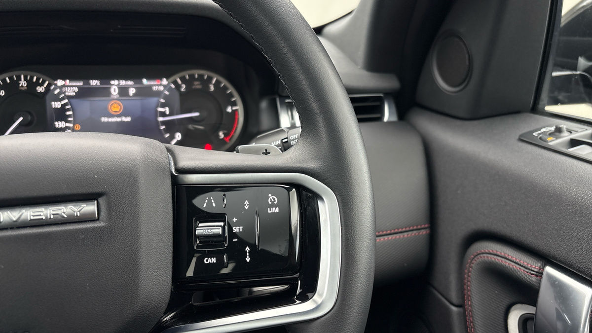 Land Rover Discovery Sport Image 14