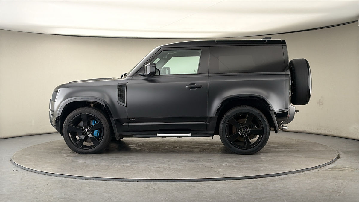 More views of Land Rover Defender 90