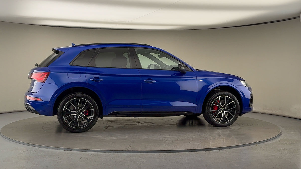 More views of Audi Q5