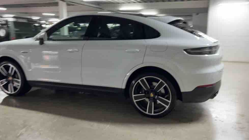 More views of Porsche Cayenne