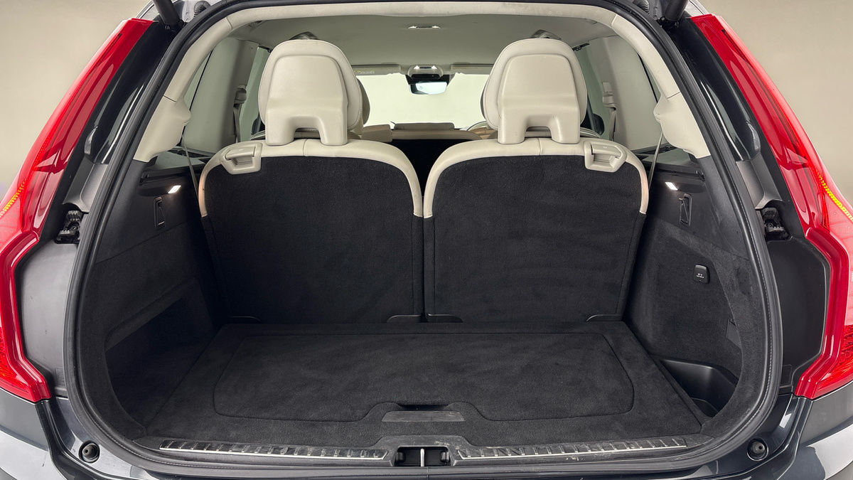 Volvo XC90 Image 11