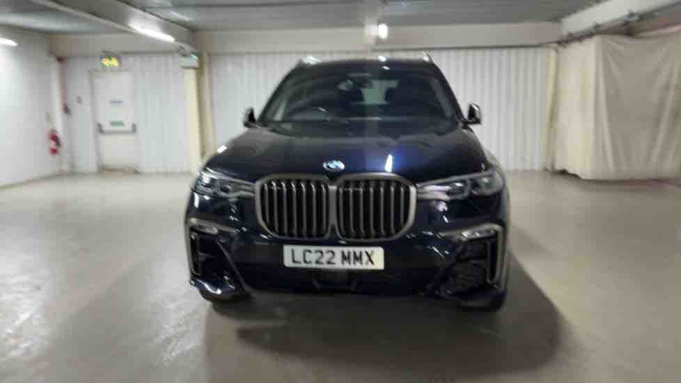 More views of BMW X7