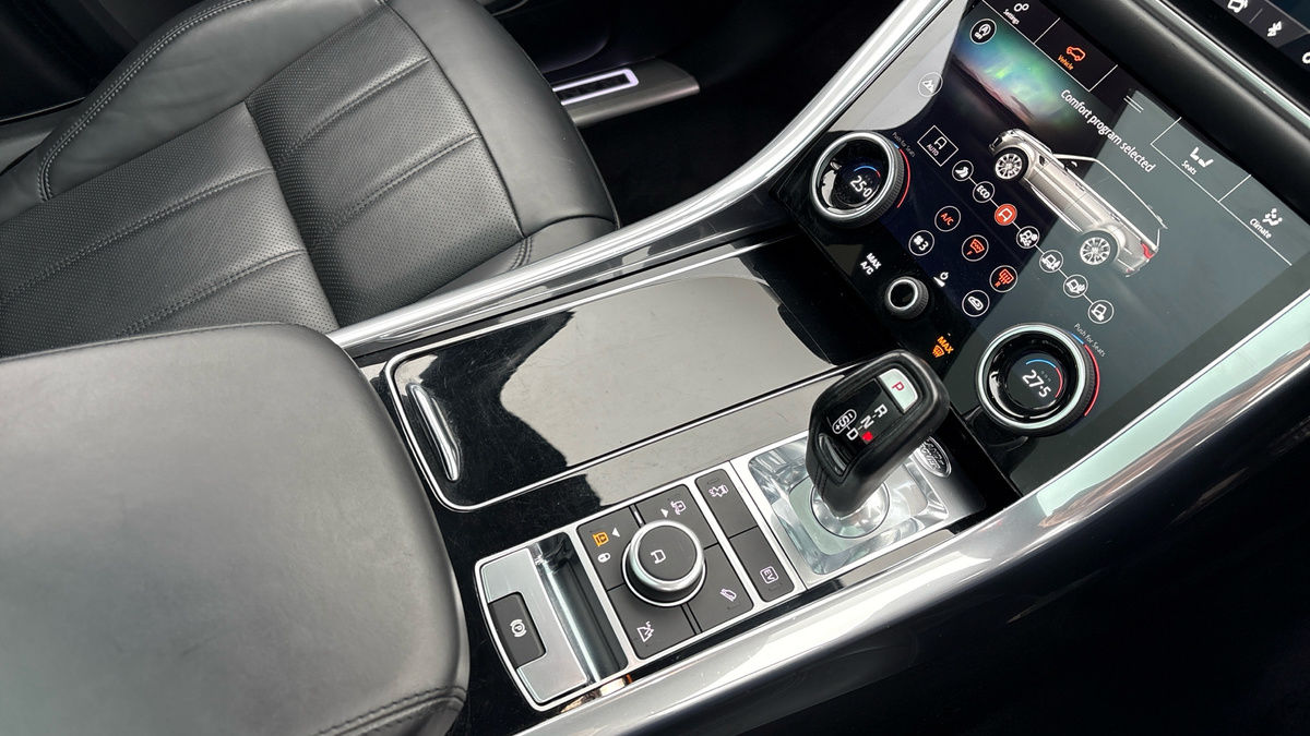 Land Rover Range Rover Sport Image 18