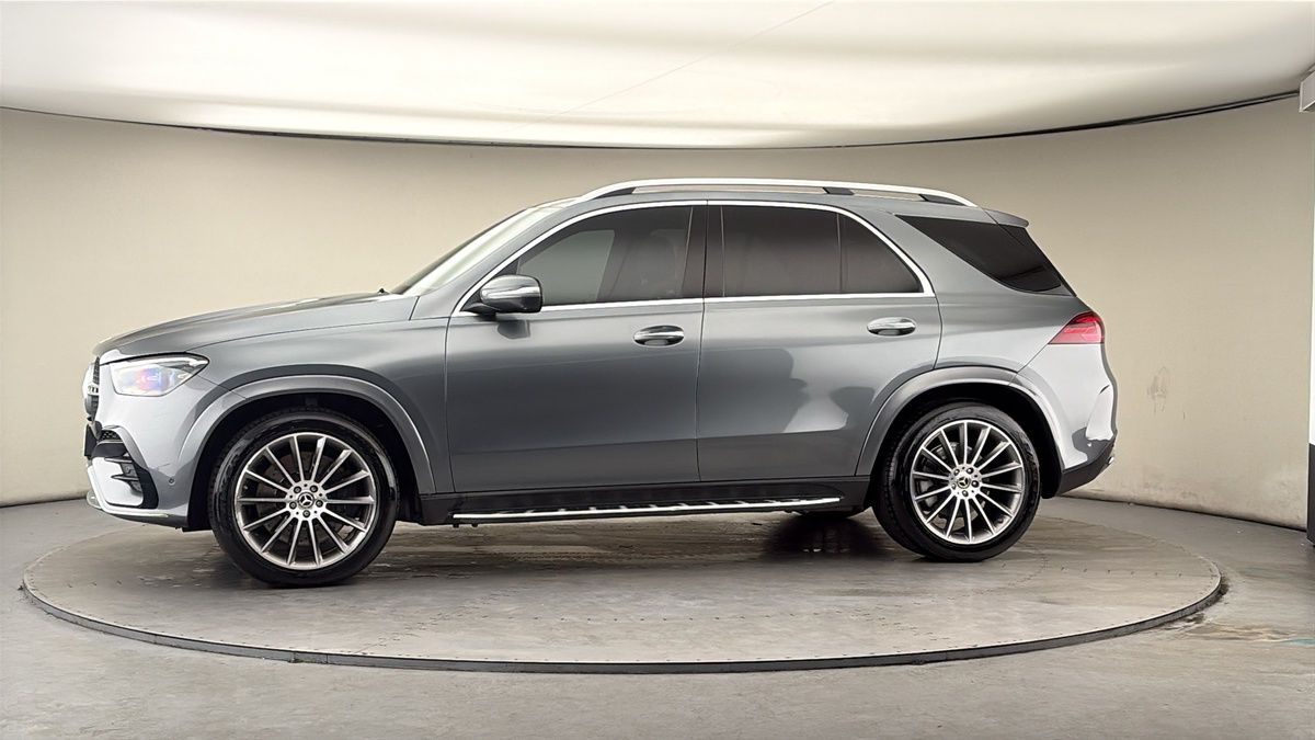 More views of Mercedes-Benz GLE