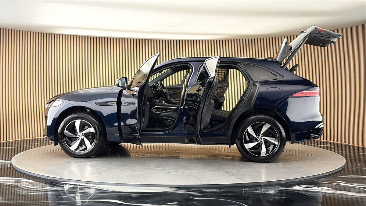 More views of Jaguar F-PACE