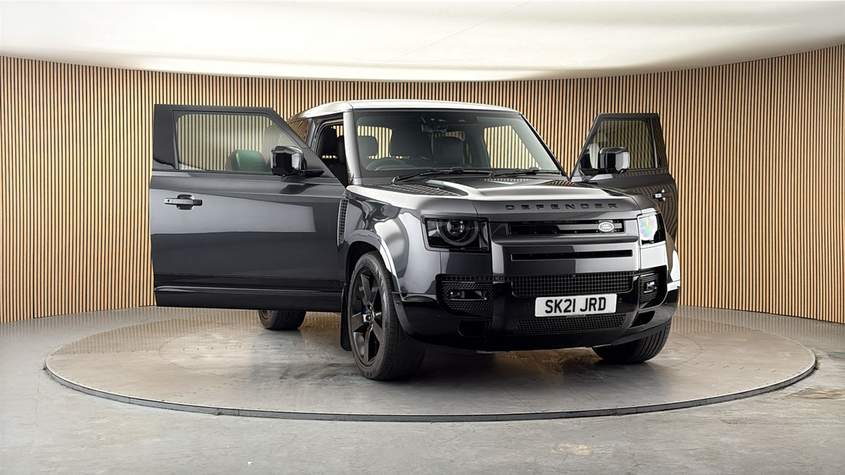More views of Land Rover Defender 90
