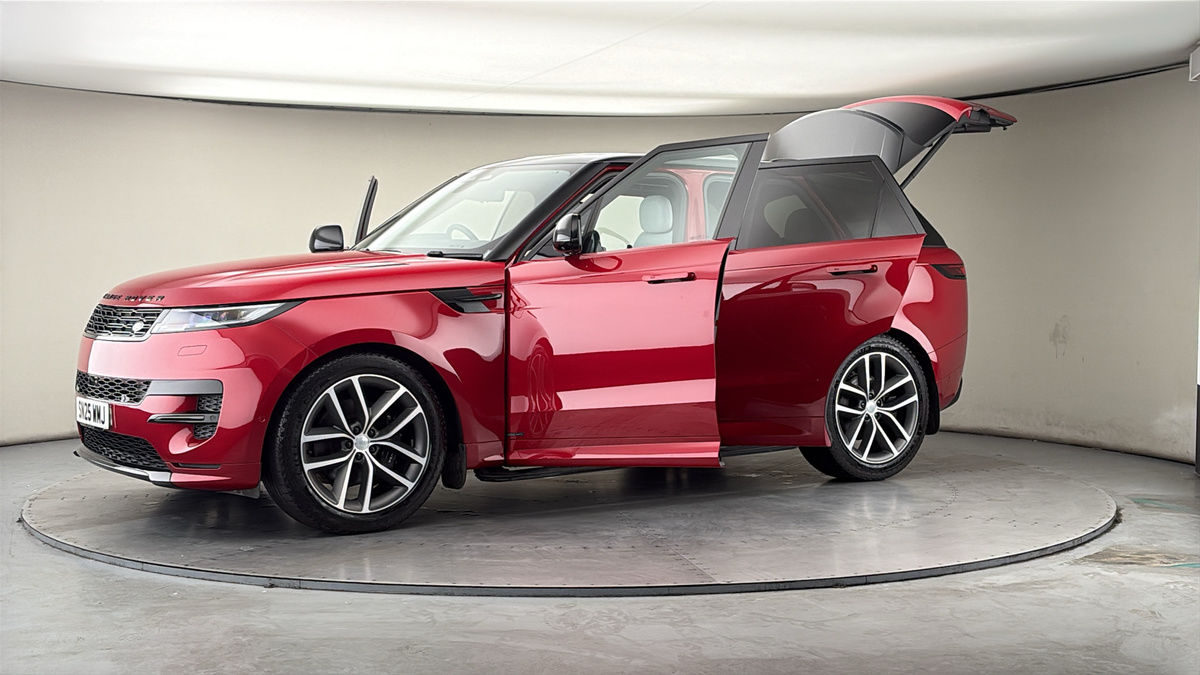 More views of Land Rover Range Rover Sport